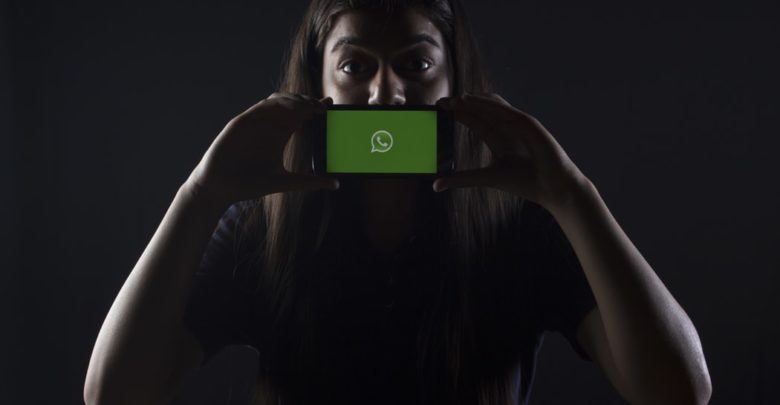 WhatsApp é a principal fonte de informação dos brasileiros, aponta pesquisa